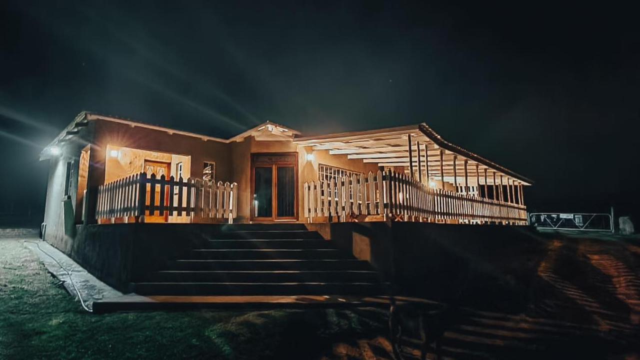 Rocks & Roses Farm Stay Lochiel Zewnętrze zdjęcie